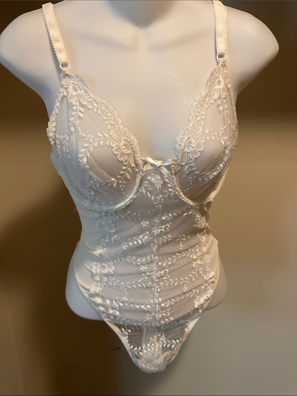 Vintage Le Mystère Julia Lace Slip in white 34